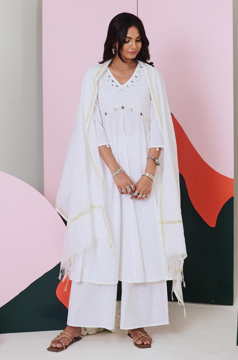 Ajuni White Mirror Embroidered Chanderi Dupatta