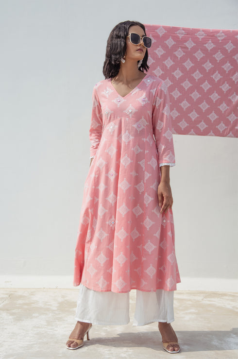 Zinnia Zari Print Kurta-Pant Set