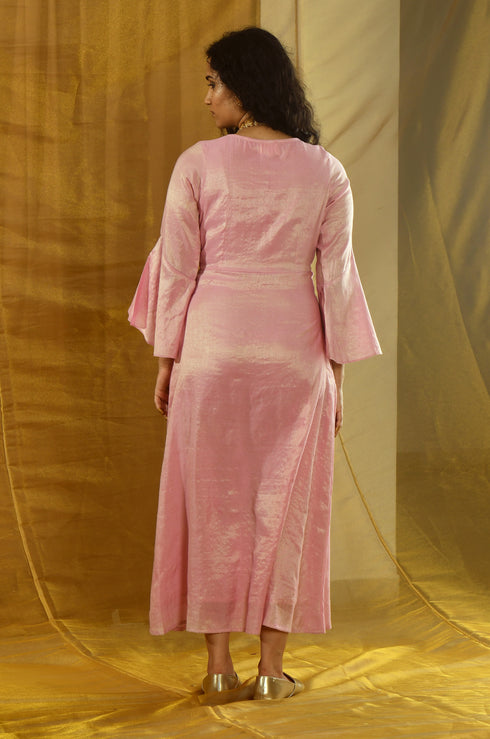 Model posing in a tissue chanderi dress.