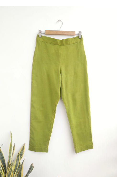 Mehandi Green Cotton Straight Pant